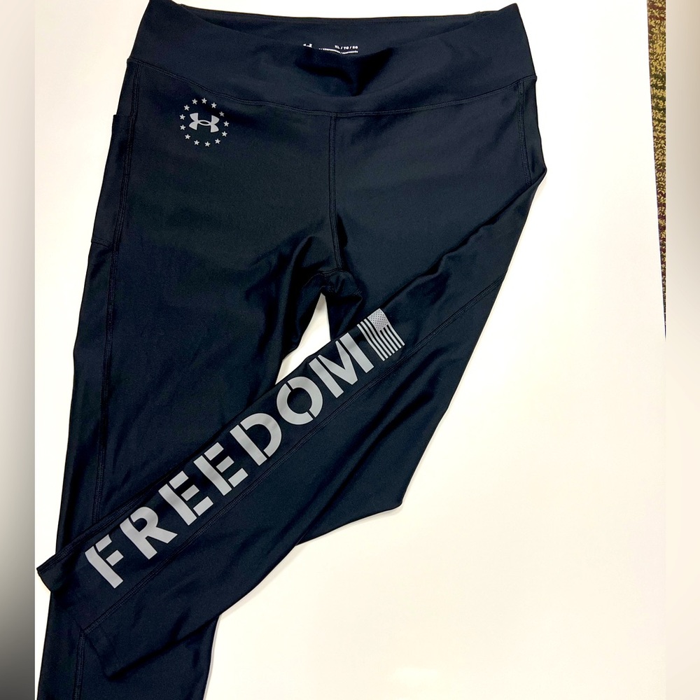 Women’s compression Capri UnderArmour Leggings
